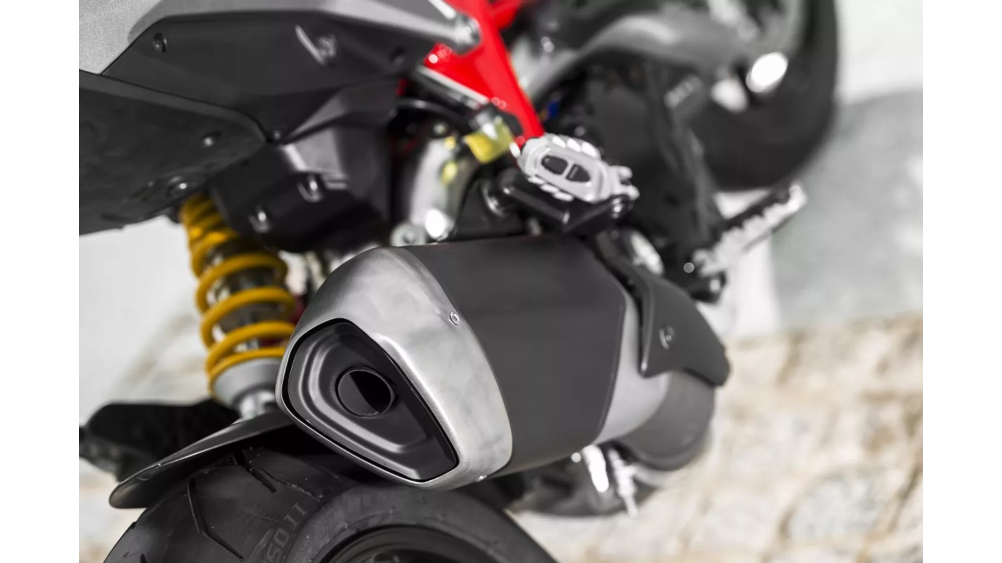 Ducati Hypermotard 821 - Resim 7