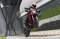 Ducati Hypermotard 821 2015 - Bild 13 Ducati Hypermotard 821 2015 - Bild 13