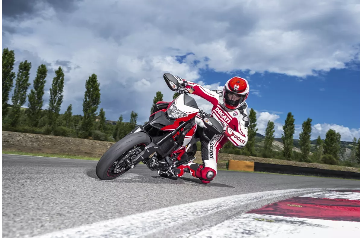 Ducati Hypermotard SP 821 Ducati Hypermotard SP 821