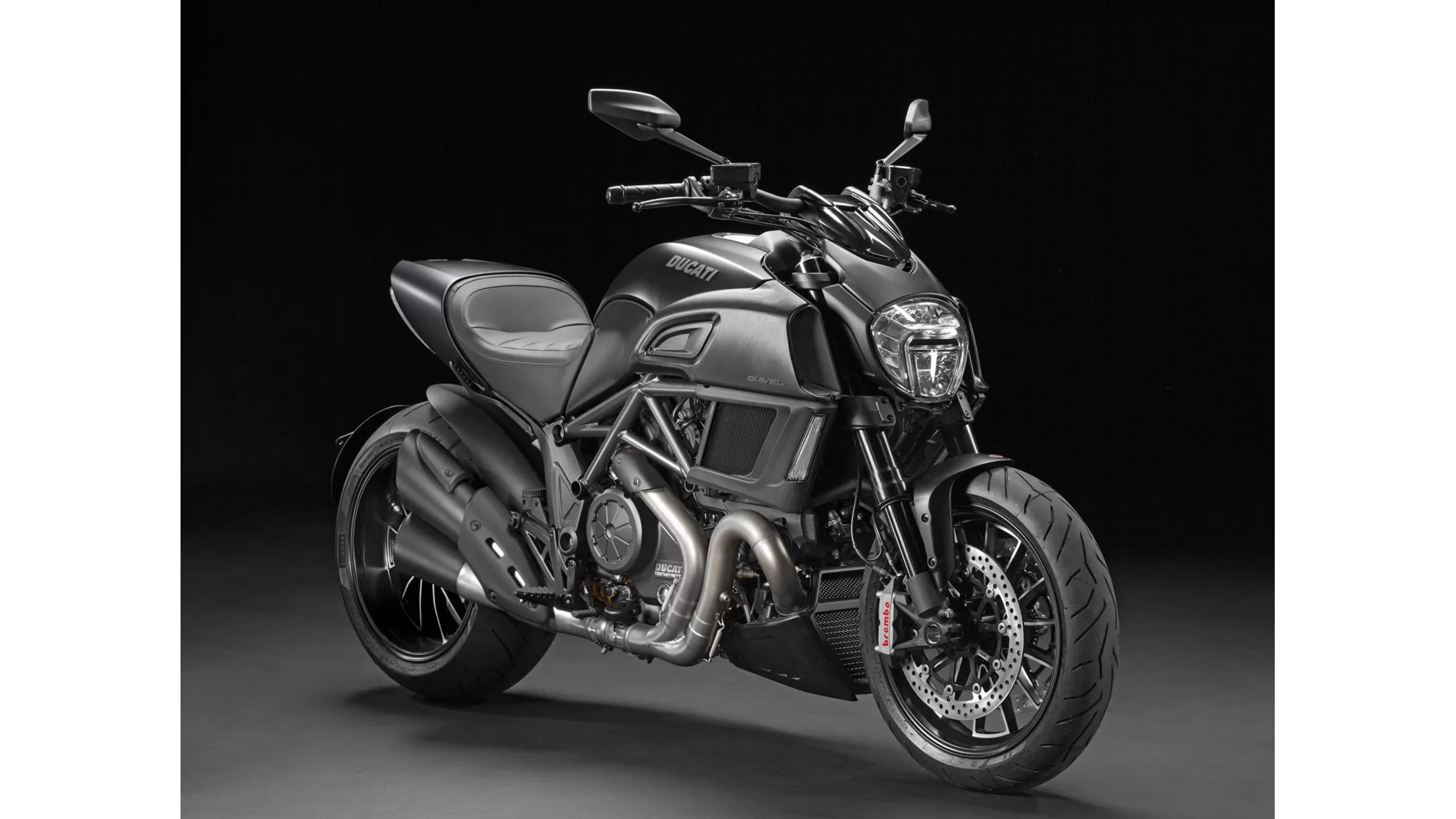 Ducati Diavel 1200 Dark - Image 2 Ducati Diavel 1200 Dark - Image 2