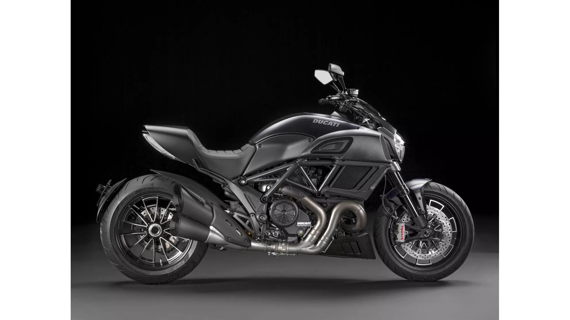 Ducati Diavel 1200 Dark - Image 10 Ducati Diavel 1200 Dark - Image 10