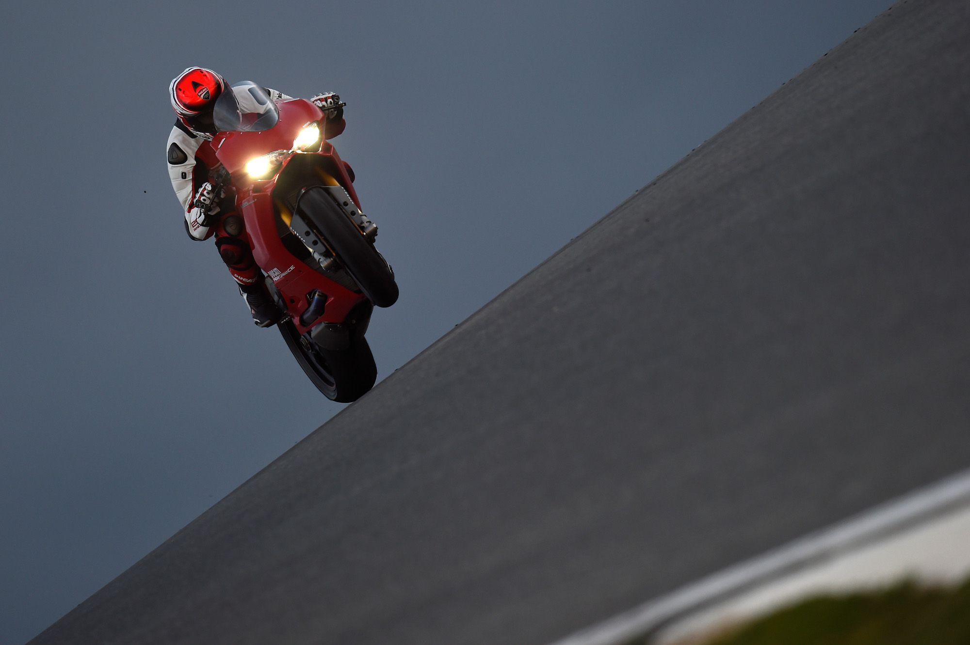 Piede Laterale Allargato In Alluminio CNC Per Ducati 1299 Panigale 2015-2020 Con Logo