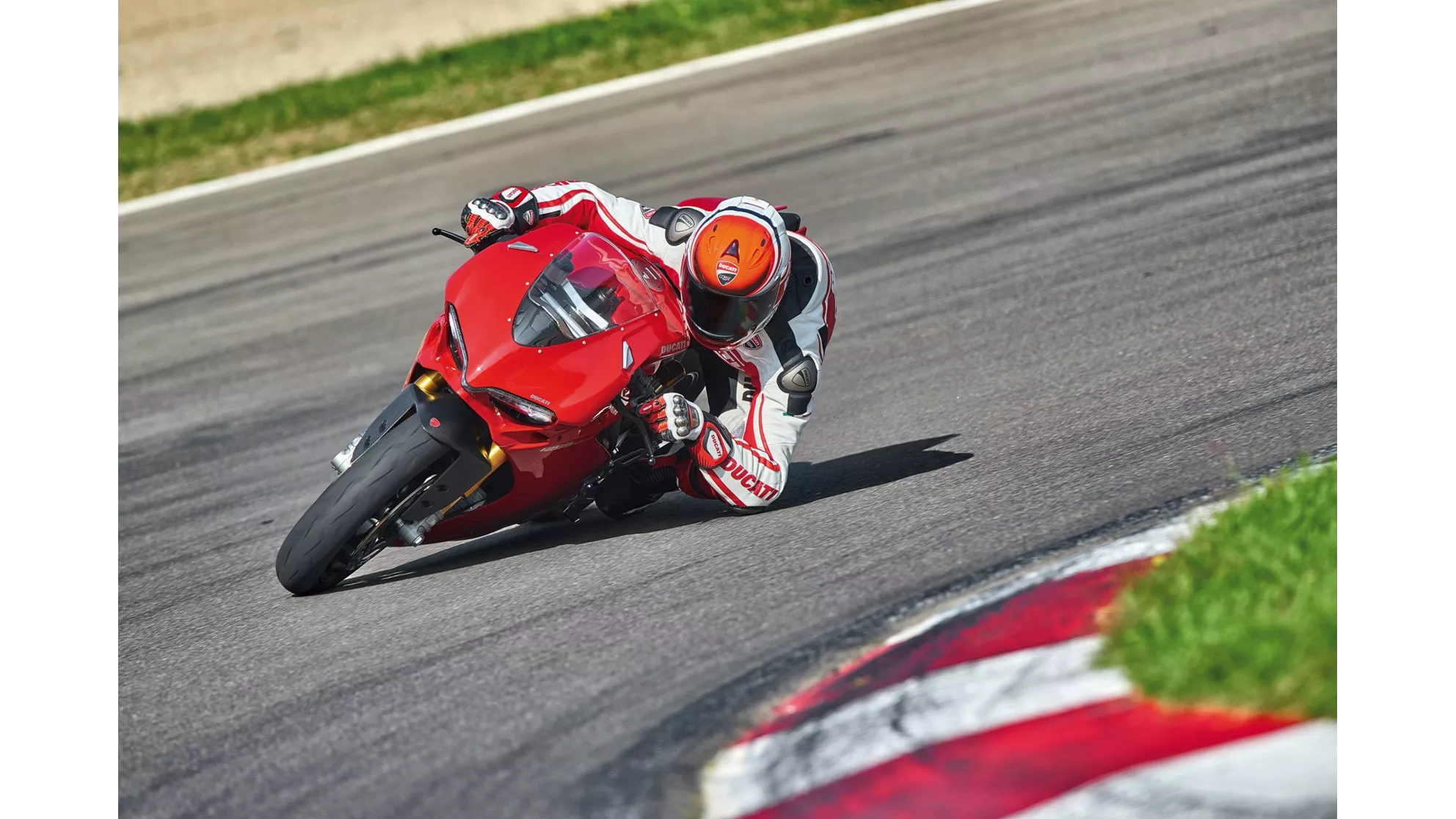 Ducati 1299 Panigale S - Image 2 Ducati 1299 Panigale S - Image 2