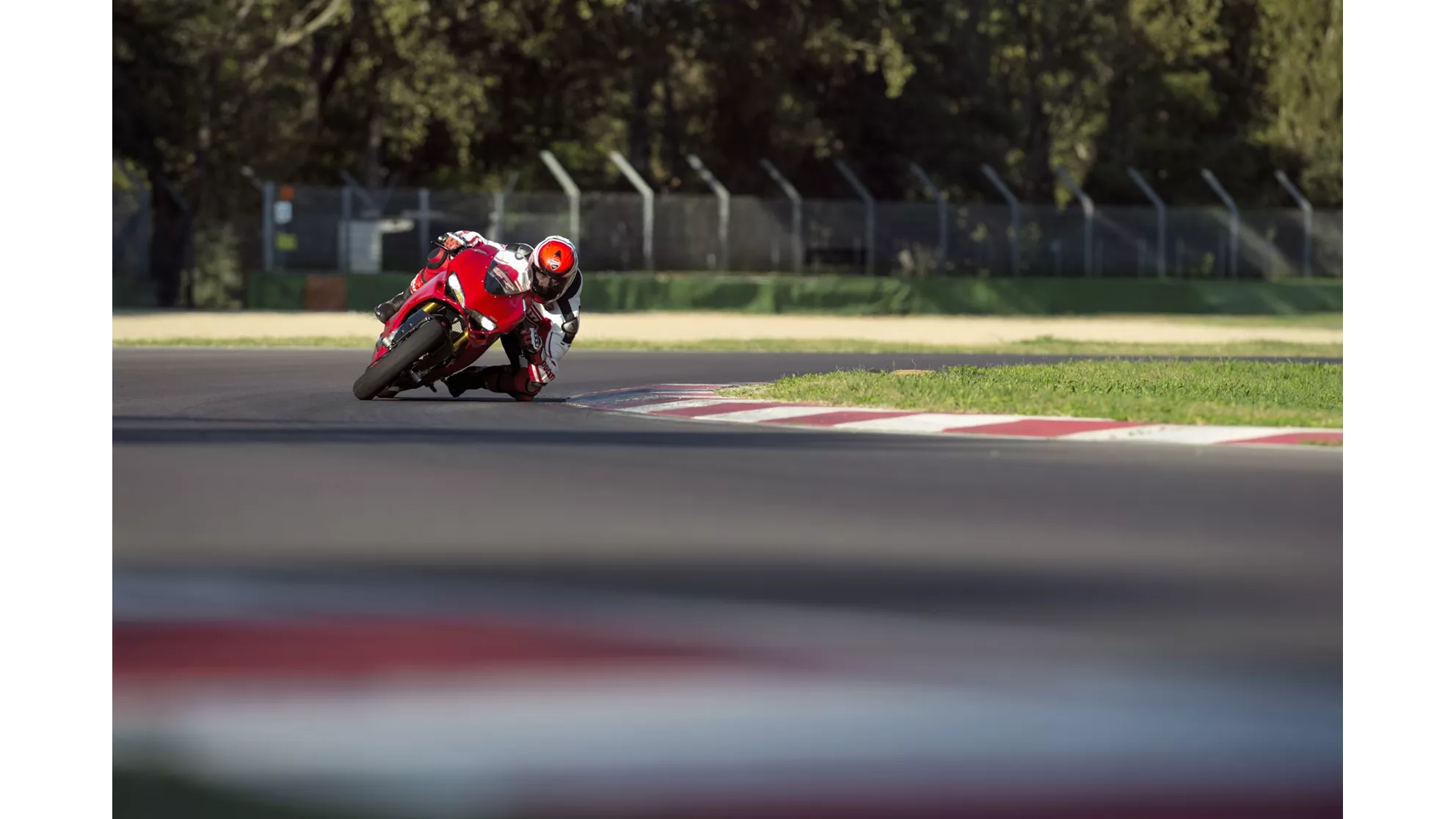 Ducati 1299 Panigale S - Image 5 Ducati 1299 Panigale S - Image 5