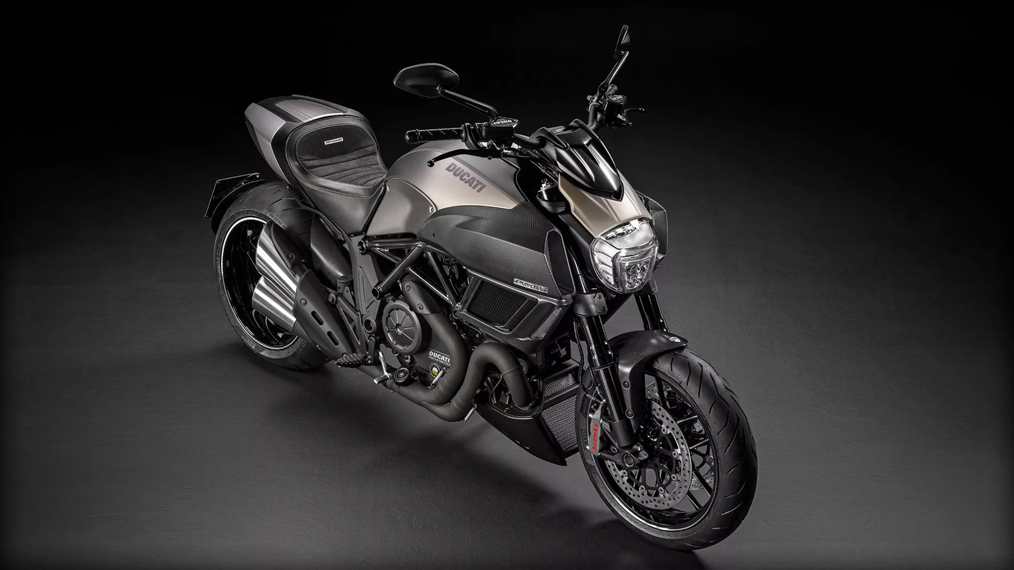 Ducati Diavel Titanium - Obraz 1