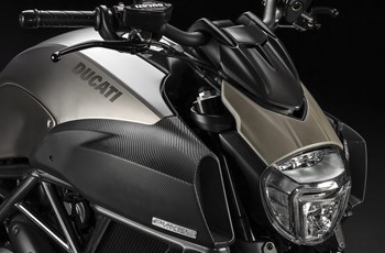 Ducati Diavel Titanium 2015 - Bild 8