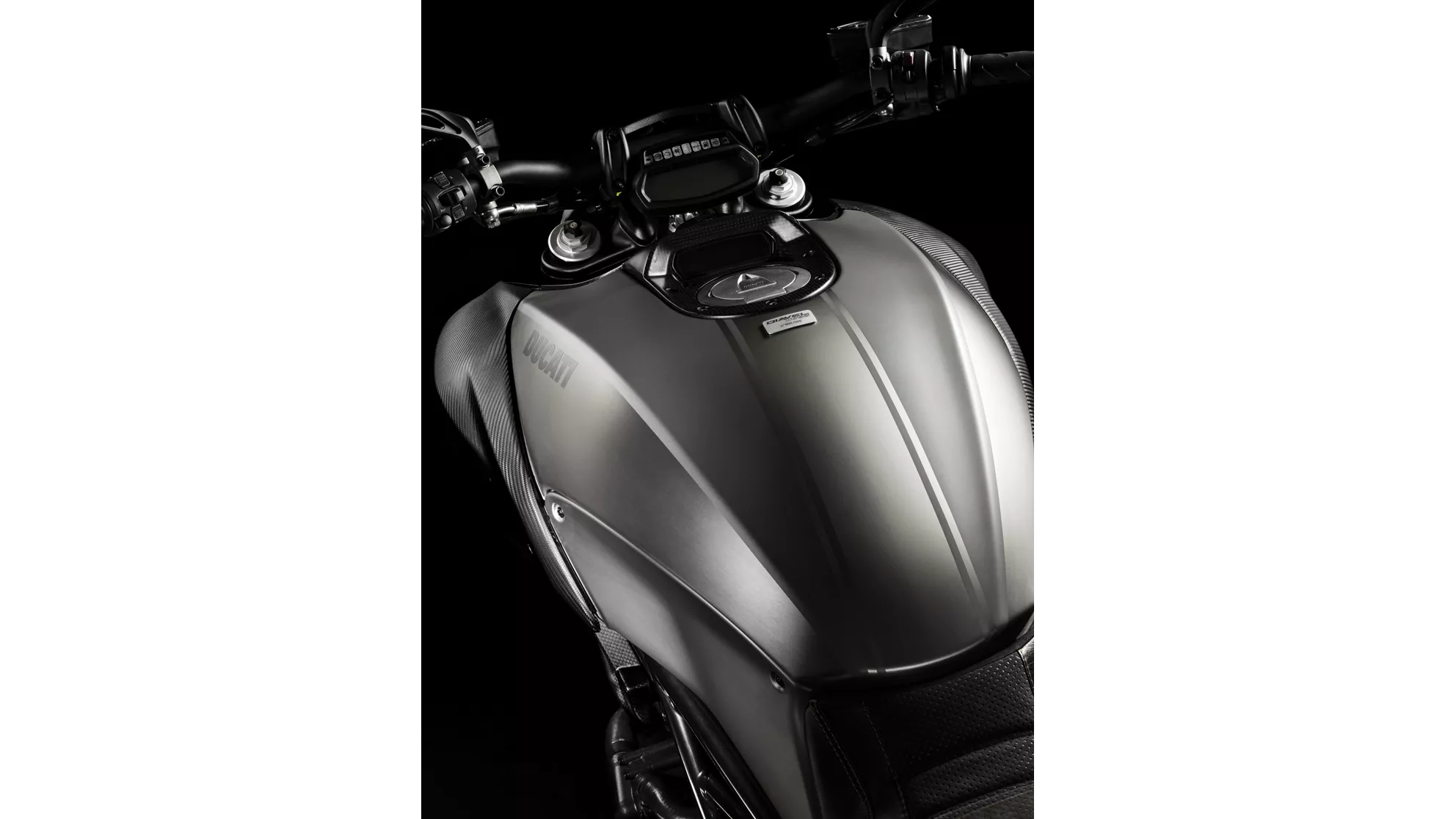 Ducati Diavel Titanium - Imagem 13