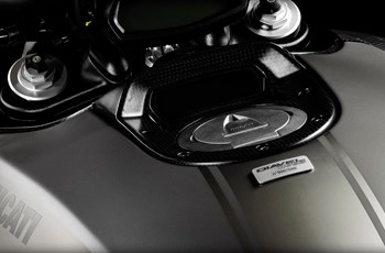 Ducati Diavel Titanium 2015 - Bild 17