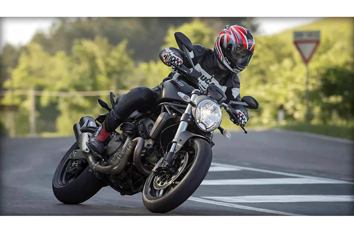 Ducati Monster 821 Dark Ducati Monster 821 Dark