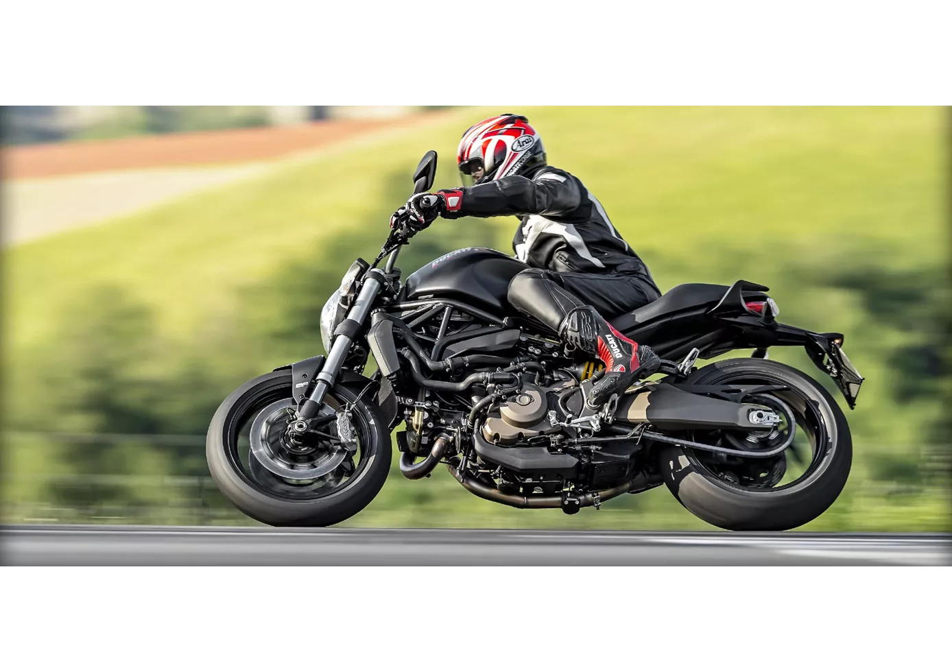 Ducati Monster 821 Dark 2015 Ducati Monster 821 Dark 2015