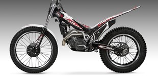 Beta Evo 250 2T 2015 vs Montesa Cota 301RR 2021