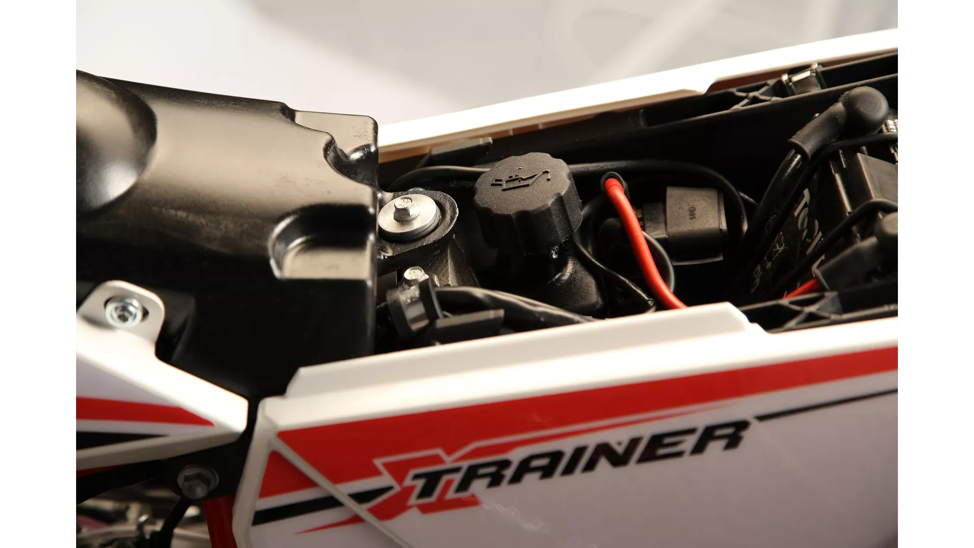 Beta Xtrainer 300 - Image 1 Beta Xtrainer 300 - Image 1