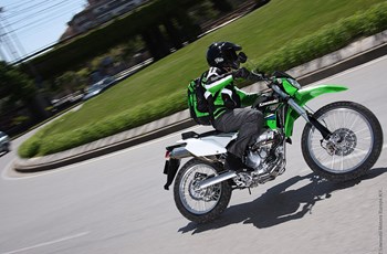Kawasaki KLX 250 2015 - Bild 4 Kawasaki KLX 250 2015 - Bild 4