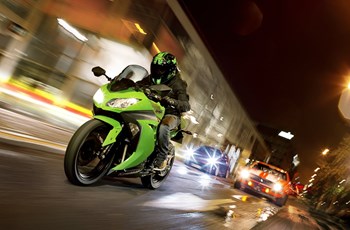 Kawasaki Ninja 300 2015 - Bild 2
