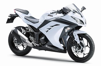 Kawasaki Ninja 300 2015 - Bild 4