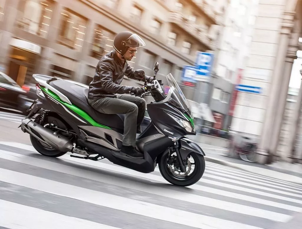 Kawasaki J300 Kawasaki J300