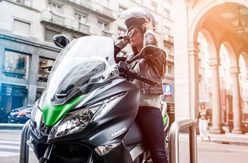 Kawasaki J300 2015 - Bild 15