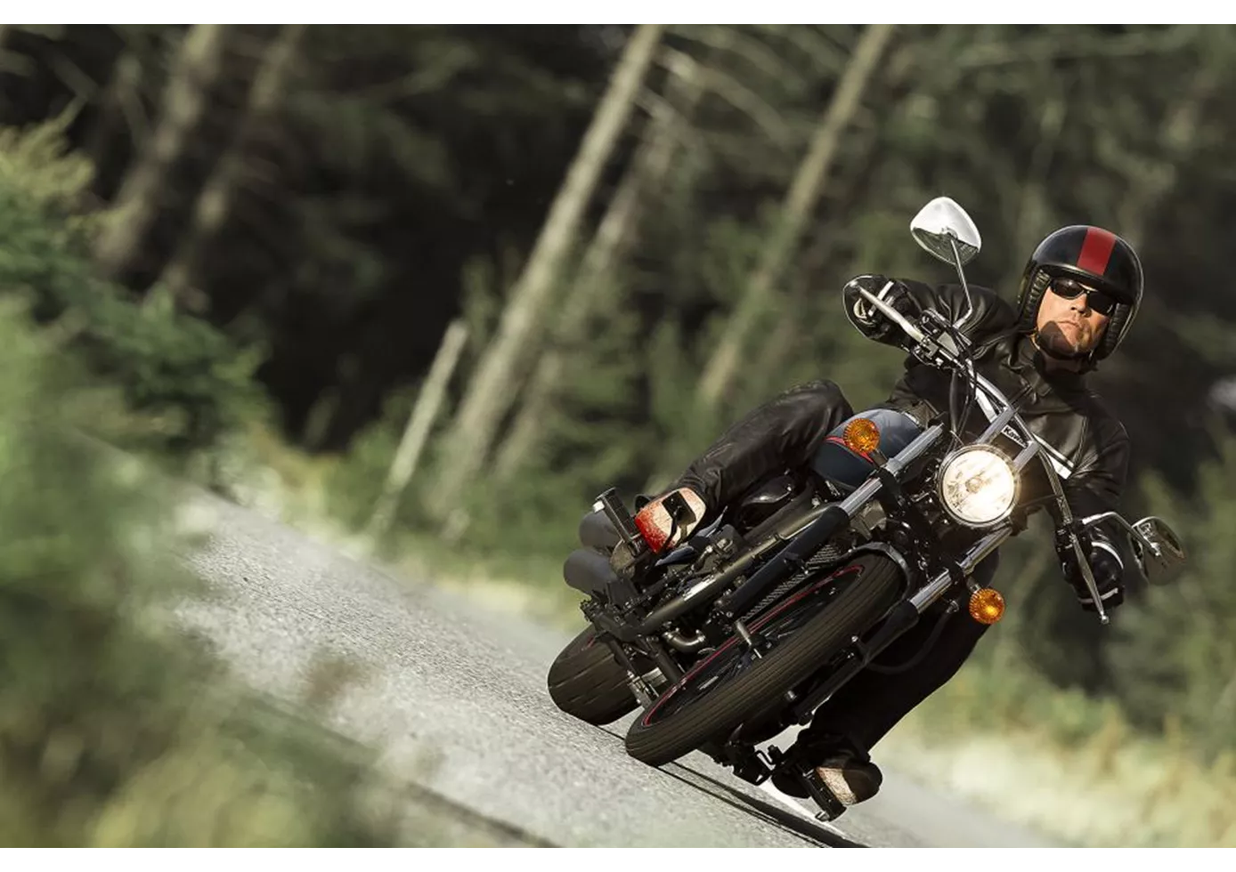 Kawasaki Vulcan 900 Custom 2015 Kawasaki Vulcan 900 Custom 2015