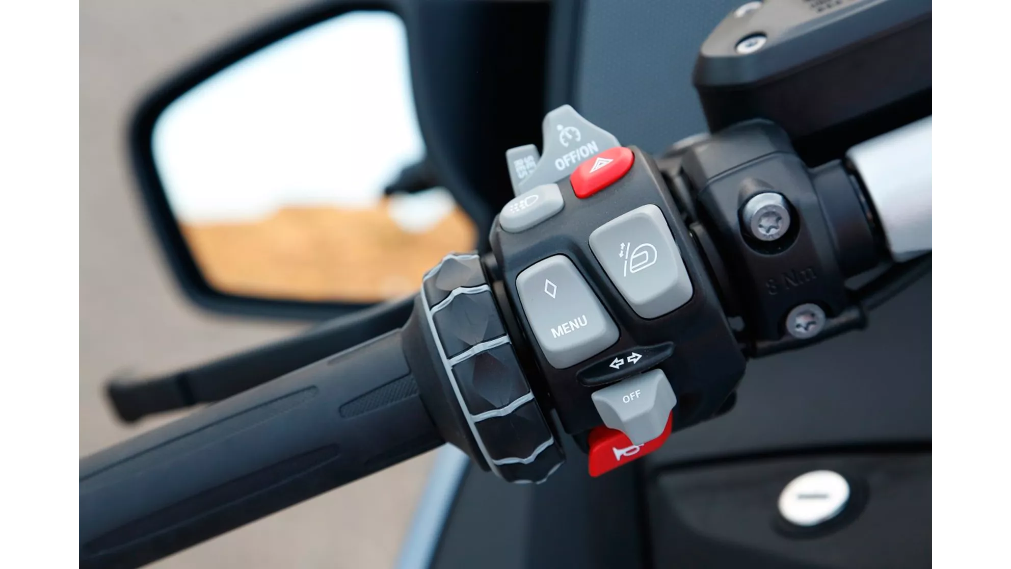 BMW R 1200 RT - Image 2 BMW R 1200 RT - Image 2