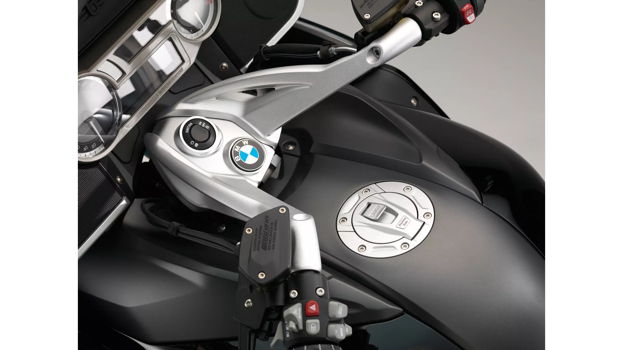 BMW K 1600 GTL - Image 1 BMW K 1600 GTL - Image 1