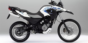 BMW G 650 GS Sertao 2015 vs Husqvarna 701 Enduro 2017