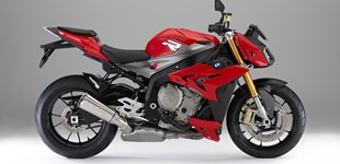 BMW S 1000 R 2015 vs BMW K 1200 R Sport 2008
