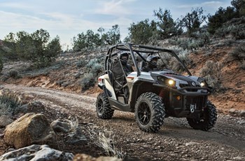 Can-Am COMMANDER 1000 2015 - Bild 2