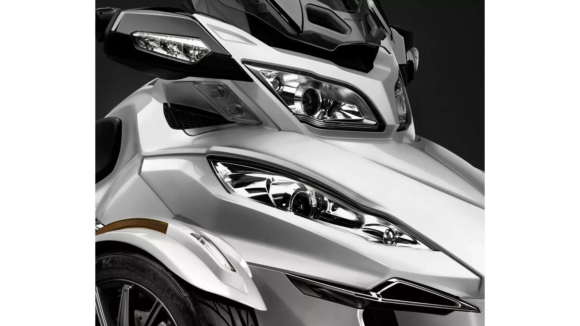 Can-Am Spyder RT-S - Image 13 Can-Am Spyder RT-S - Image 13