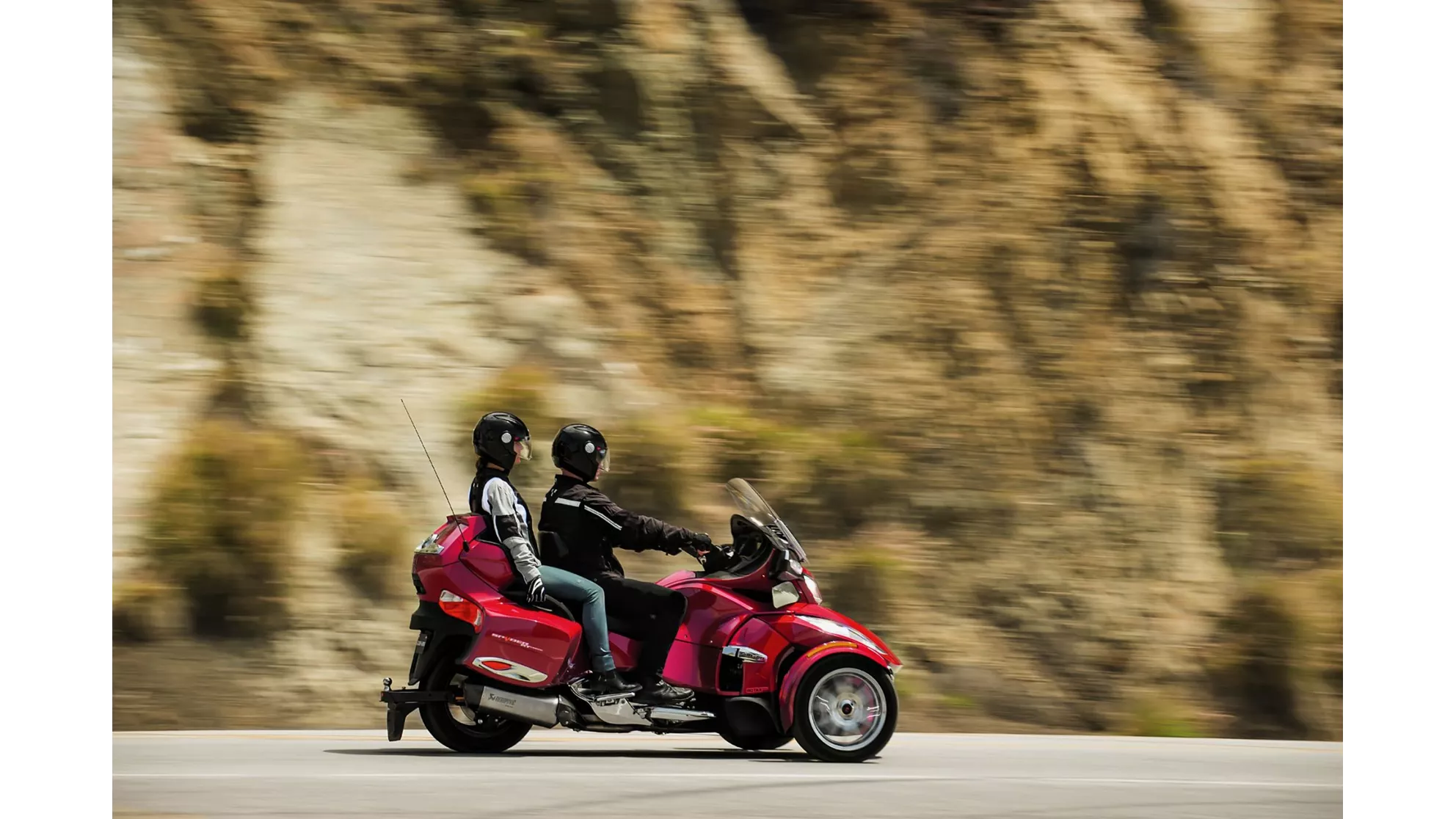Can-Am Spyder RT - Image 1 Can-Am Spyder RT - Image 1