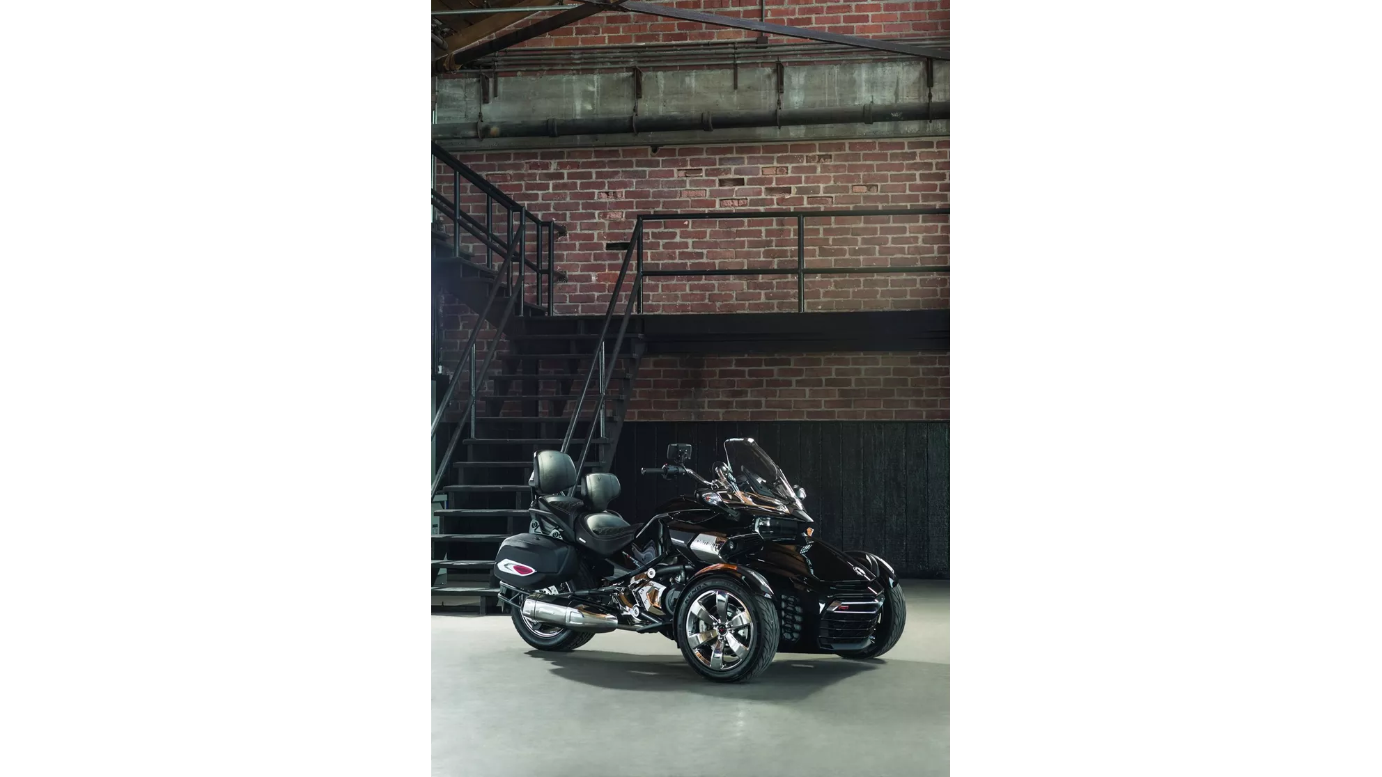 Can-Am Spyder RT - Image 10 Can-Am Spyder RT - Image 10