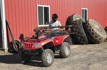 Arctic Cat 400 4x4 2015 - Bild 6