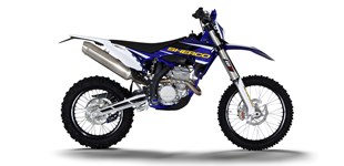 Sherco 300 SEF Factory 2022 vs Sherco 250 SEF-R 2015
