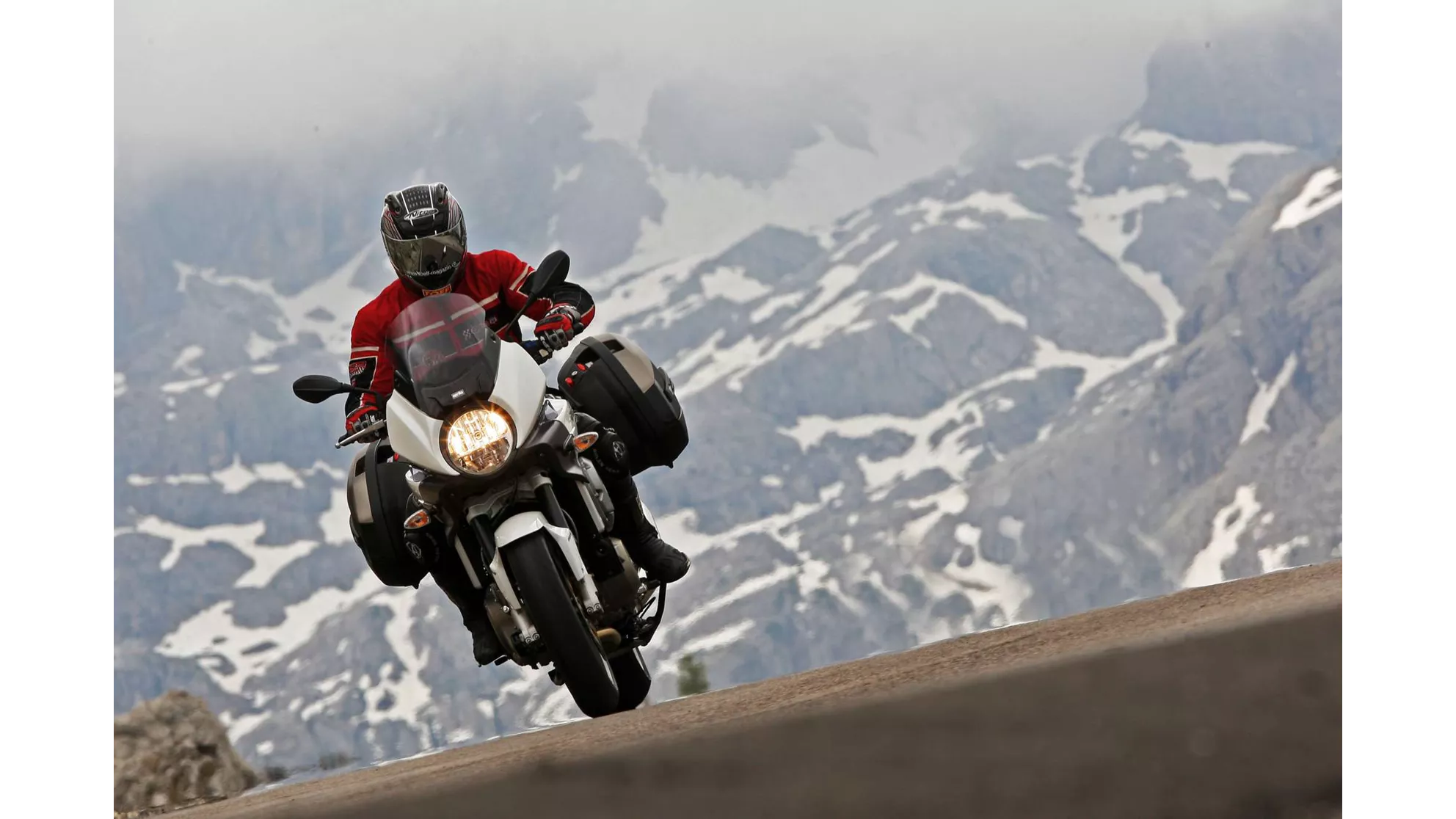 Aprilia Mana 850 GT - Image 6 Aprilia Mana 850 GT - Image 6