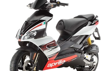 Aprilia SR 50 R 2015 - Bild 2
