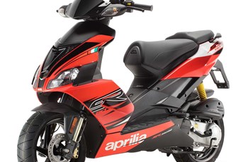 Aprilia SR 50 R 2015 - Bild 6