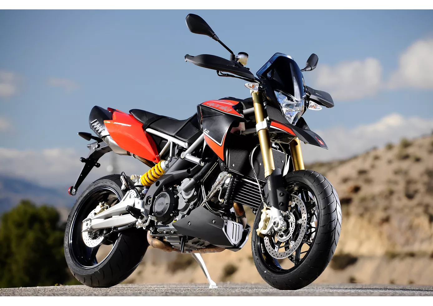 Aprilia Dorsoduro 1200 ABS ATC 2015 Aprilia Dorsoduro 1200 ABS ATC 2015