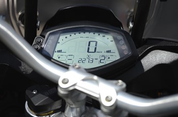 Aprilia Caponord 1200 ABS 2015 - Bild 11