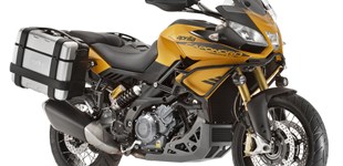 Aprilia Caponord 1200 Rally 2015 vs Suzuki V-Strom 1000 2015
