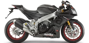 Ducati Panigale V4 2022 vs Aprilia RSV4 RR 2015 Ducati Panigale V4 2022 vs Aprilia RSV4 RR 2015