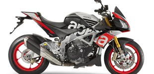 KTM 1290 Super Duke R 2017 vs Aprilia Tuono V4 1100 Factory 2015