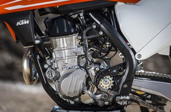 KTM 450 SX-F 2016 - Bild 22 KTM 450 SX-F 2016 - Bild 22