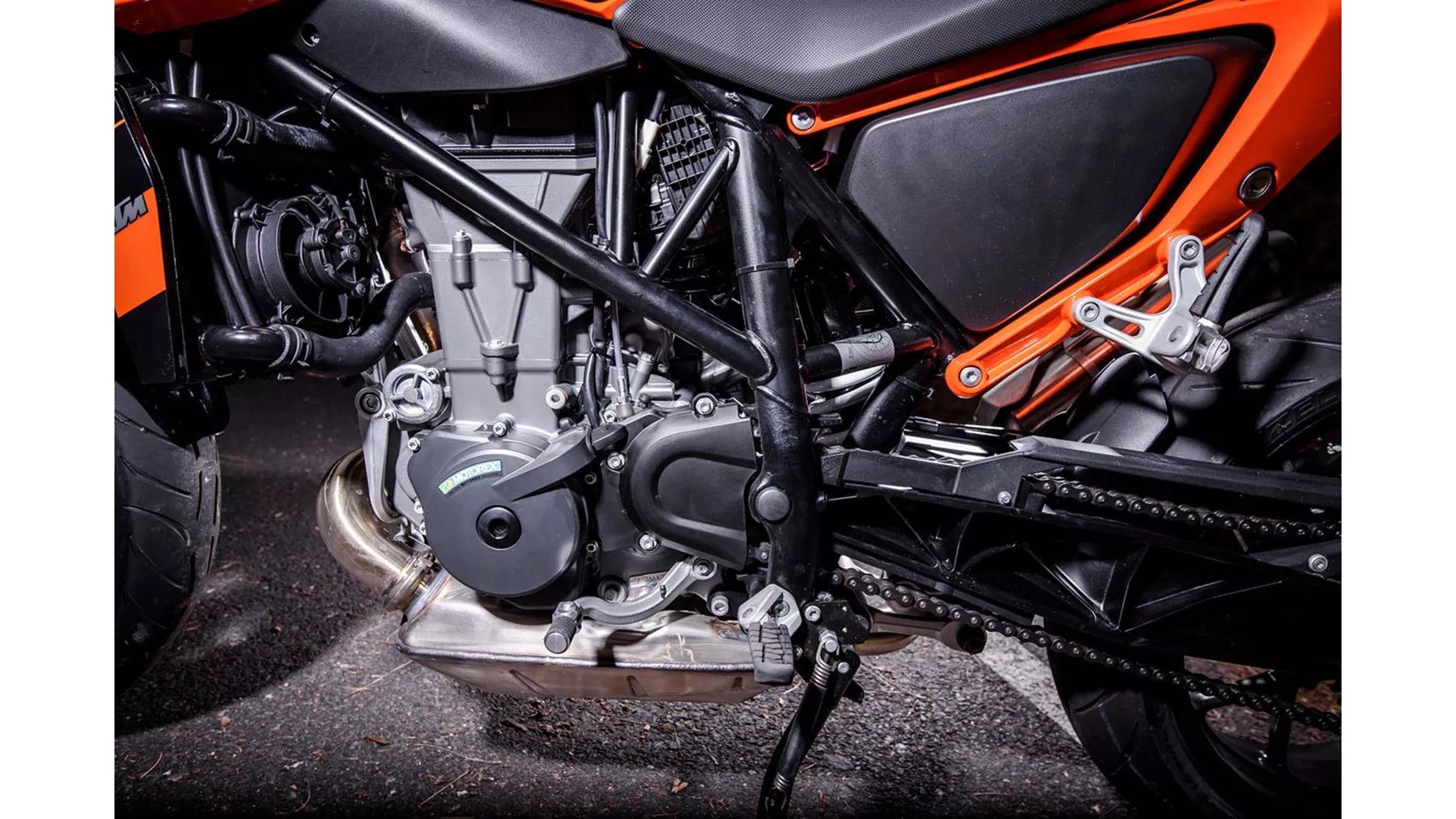 KTM 690 Duke - Image 8 KTM 690 Duke - Image 8