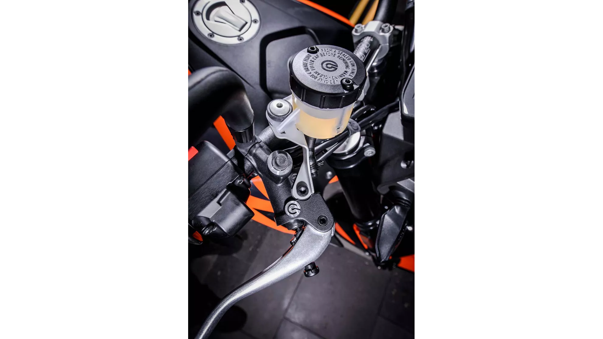 KTM 690 Duke - Image 11 KTM 690 Duke - Image 11