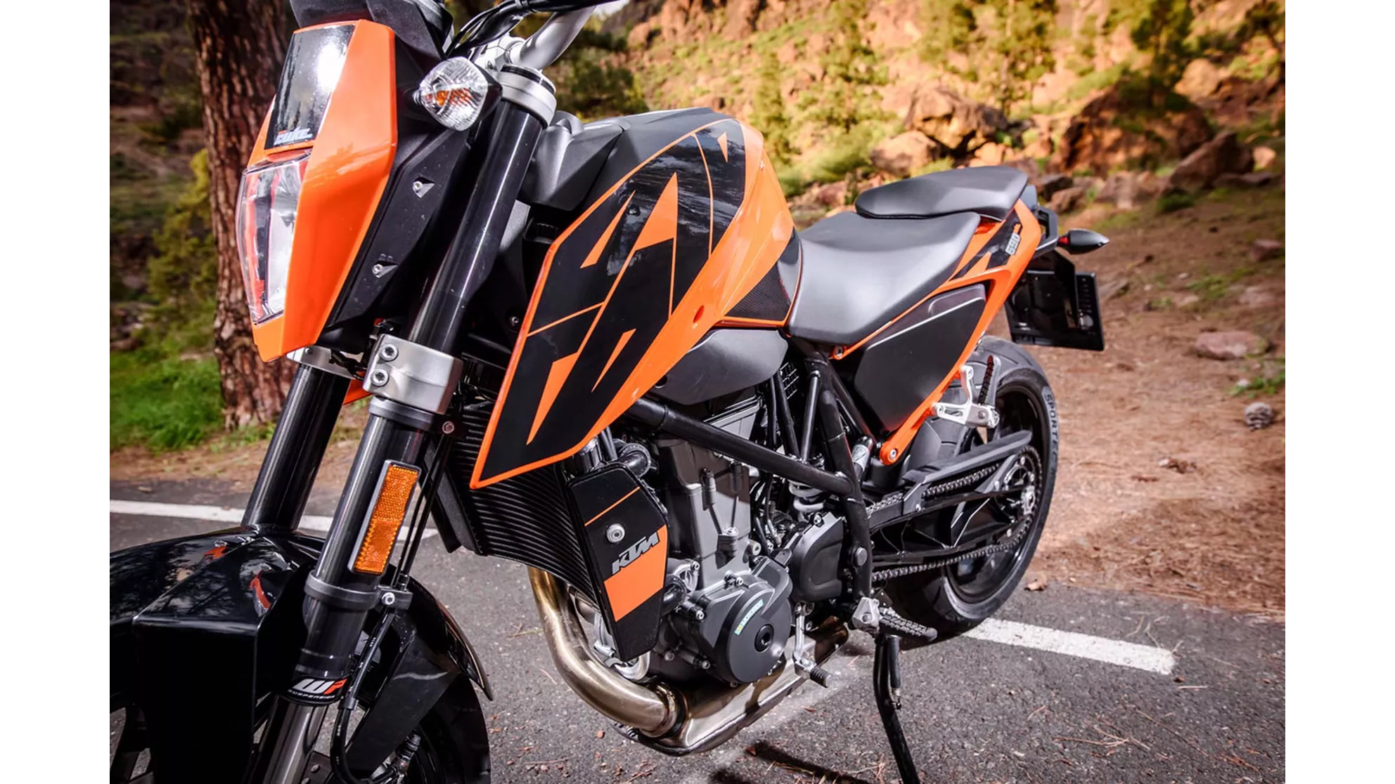 KTM 690 Duke - Image 15 KTM 690 Duke - Image 15