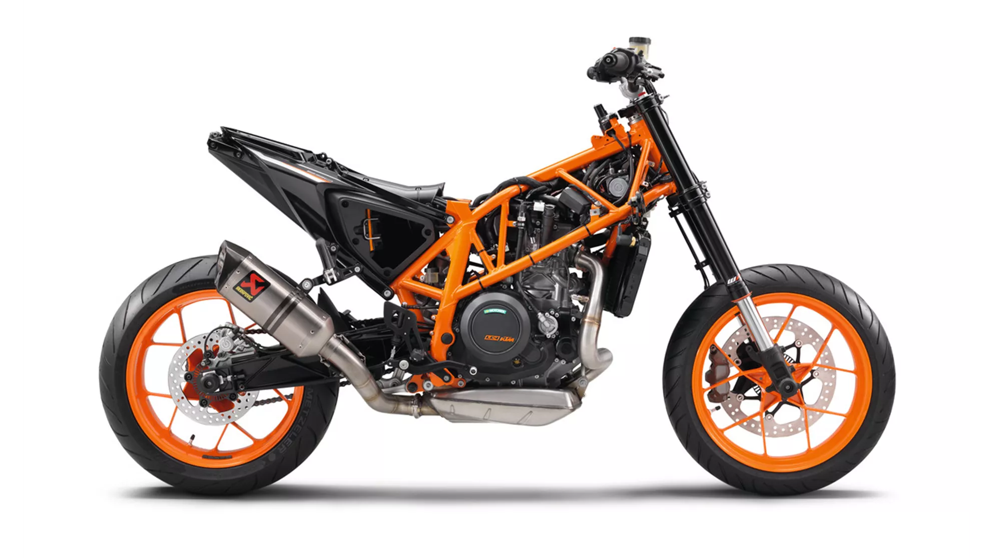 KTM 690 Duke R - Image 2 KTM 690 Duke R - Image 2