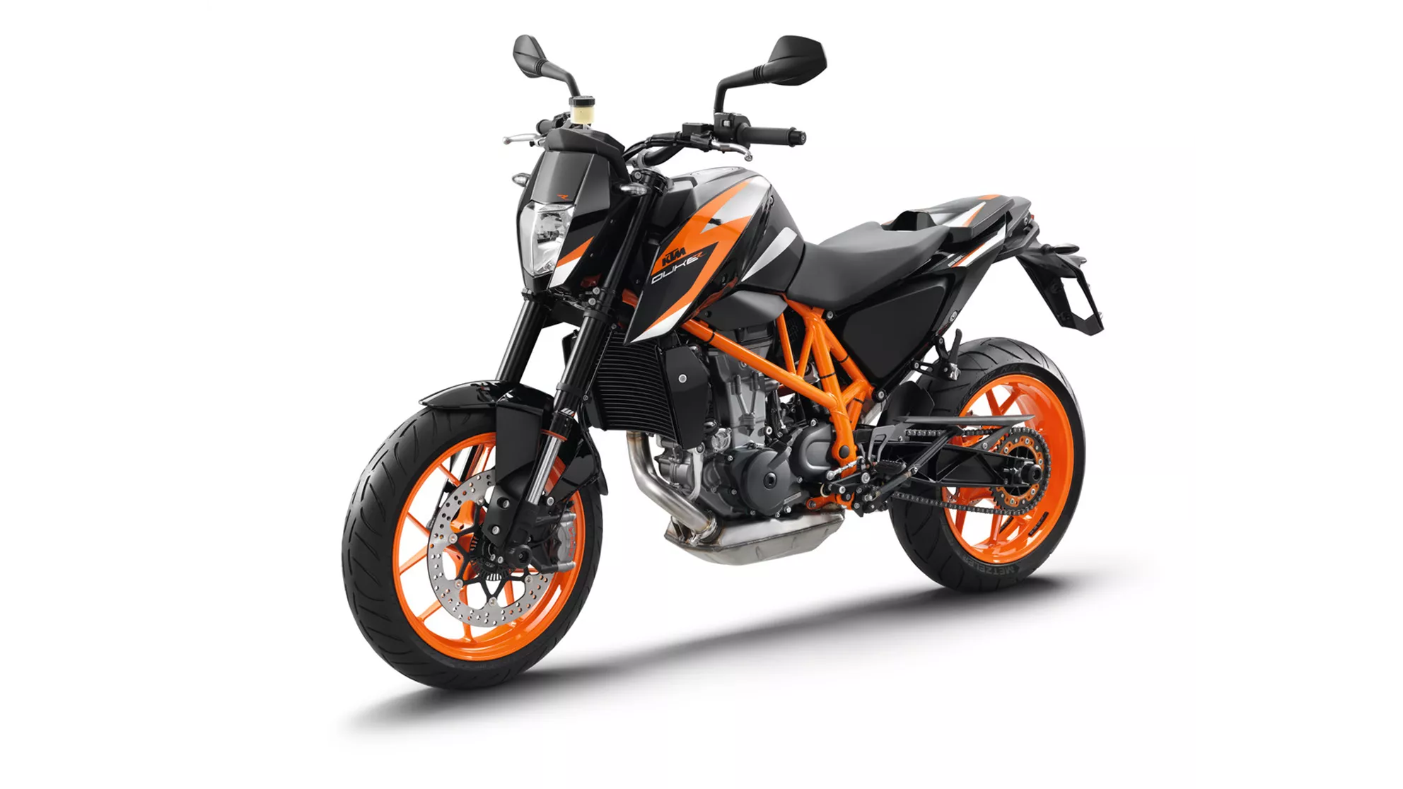 KTM 690 Duke R - Image 3 KTM 690 Duke R - Image 3