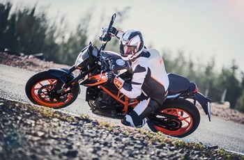 KTM 690 Duke R 2016 - Bild 12 KTM 690 Duke R 2016 - Bild 12