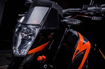 KTM 690 Duke R 2016 - Bild 20 KTM 690 Duke R 2016 - Bild 20