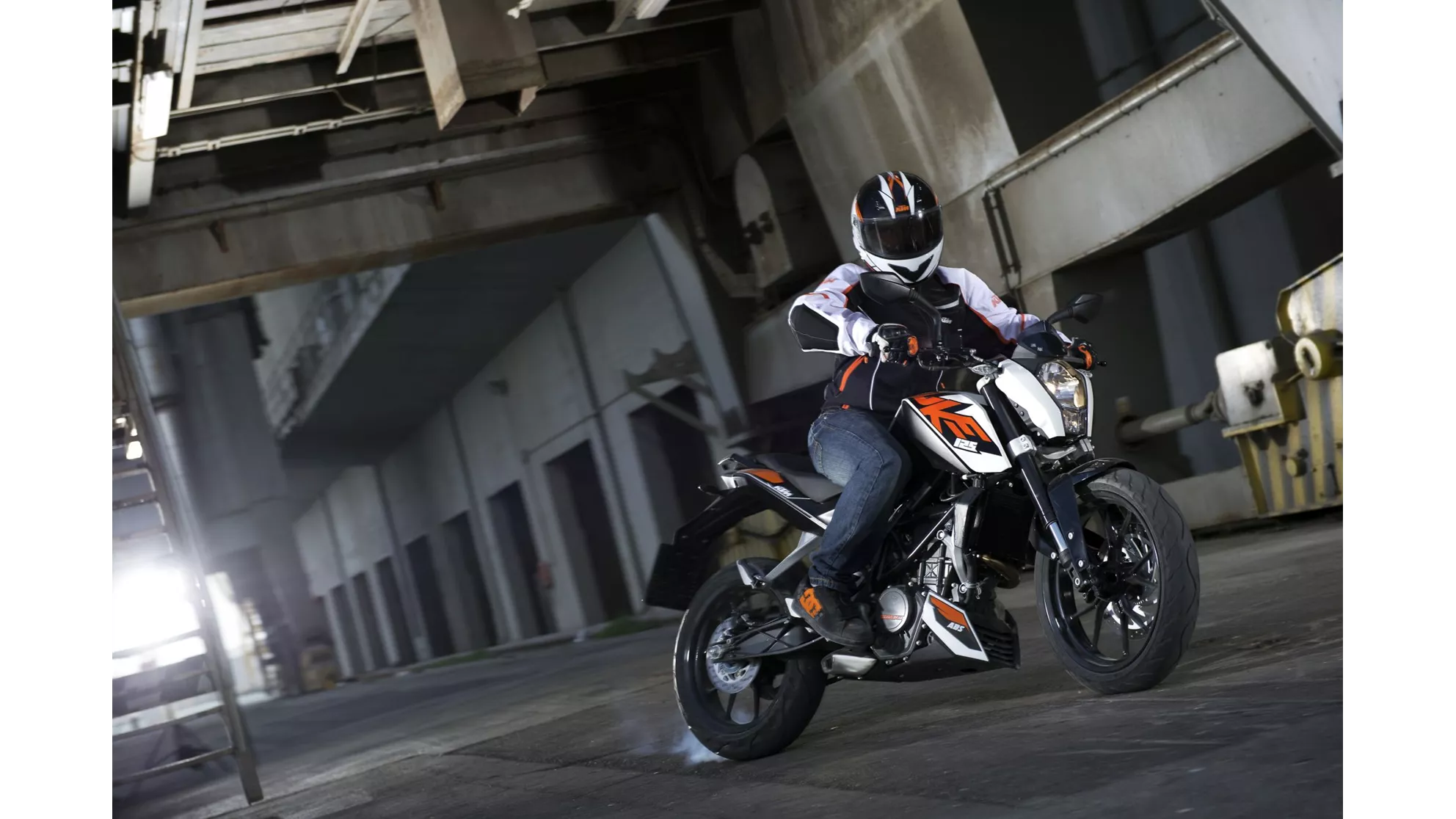 KTM 125 Duke - Image 13 KTM 125 Duke - Image 13