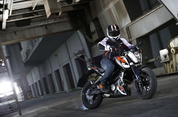 KTM 125 Duke 2016 - Bild 16 KTM 125 Duke 2016 - Bild 16